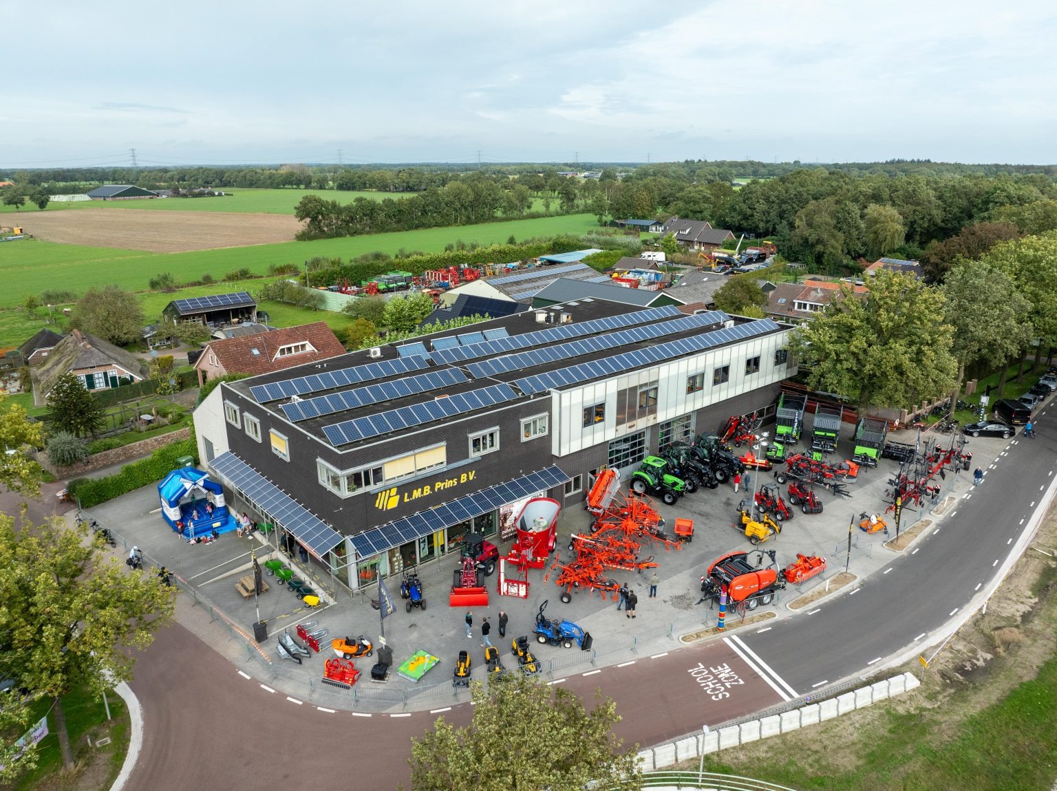 Service en onderhoud in de werkplaats van LMB Prins in Dalfsen